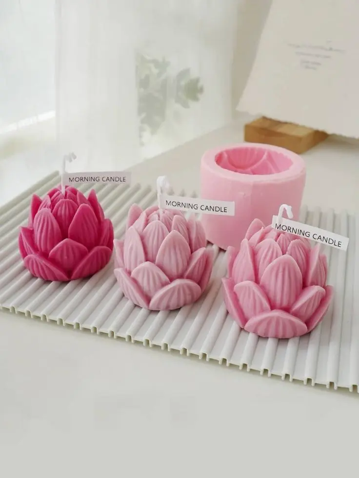 Scented Lotus Candle 